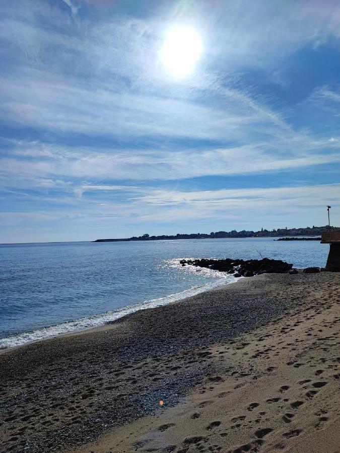 Sicily Travel Apartment'S 2 Giardini Naxos Ngoại thất bức ảnh