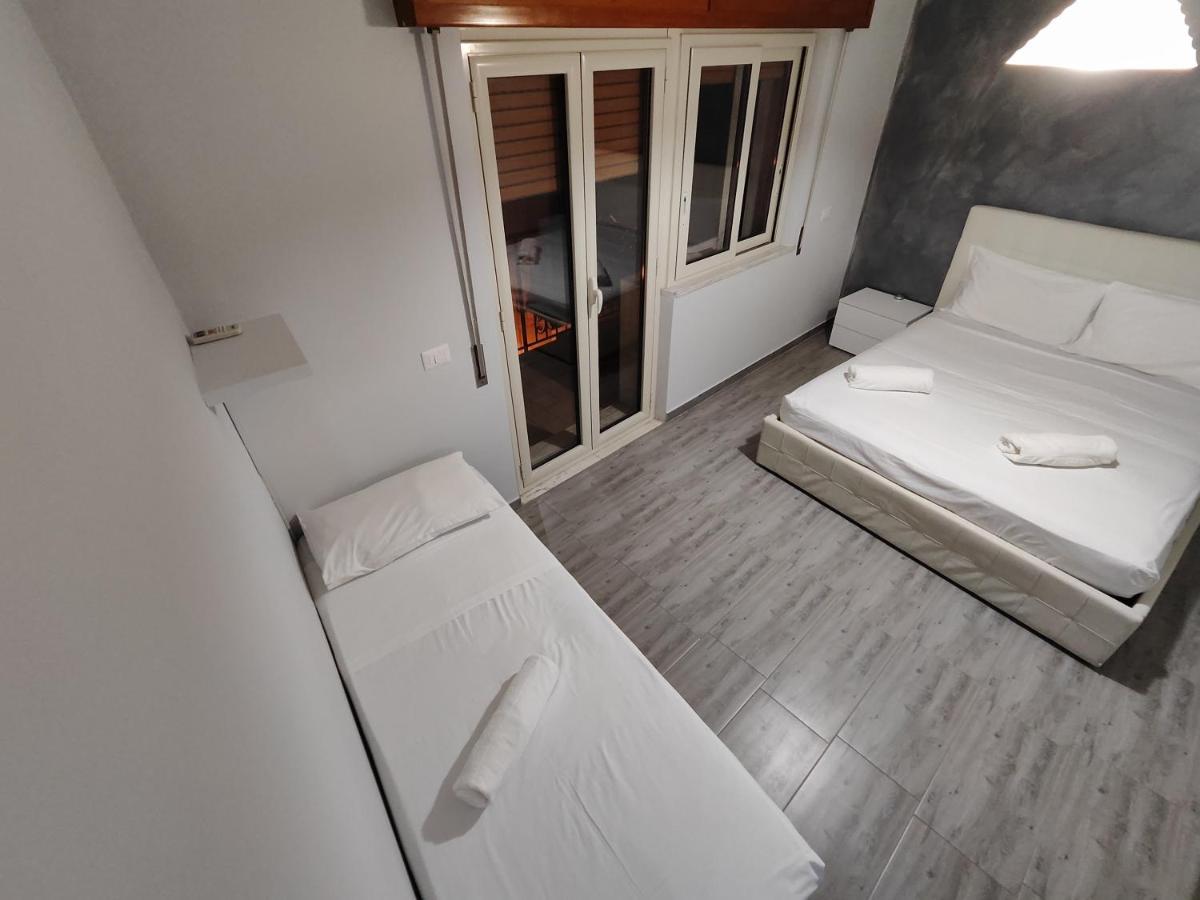 Sicily Travel Apartment'S 2 Giardini Naxos Ngoại thất bức ảnh
